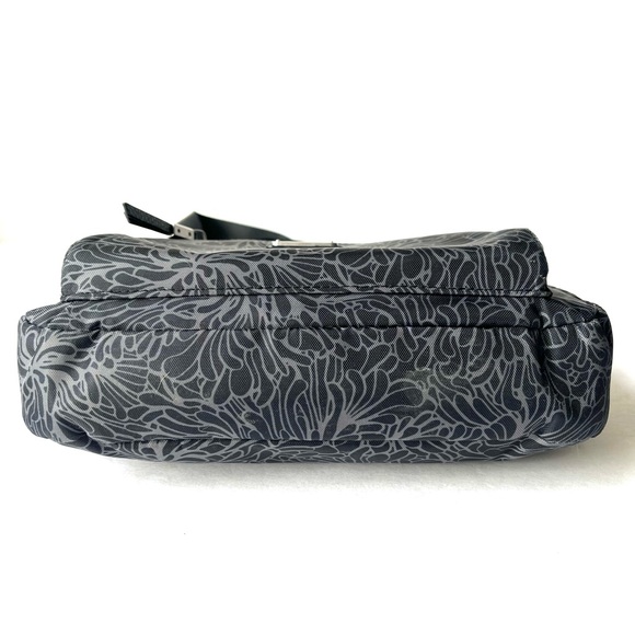 Baggallini Uptown Crossbody w/RFID Wristlet in Midnight Blossom - Picture 3 of 11